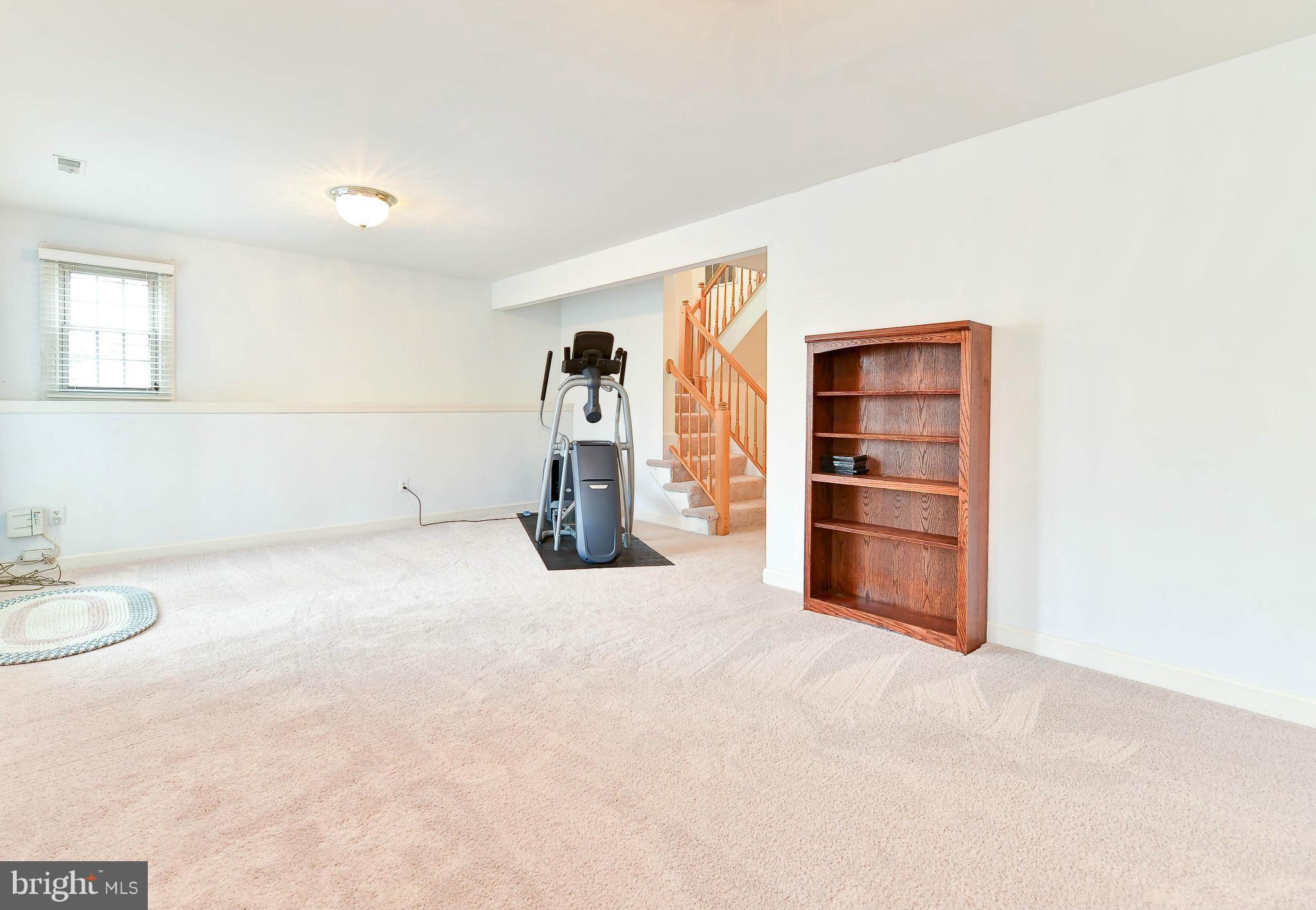 ISLAND CREEK - Residential