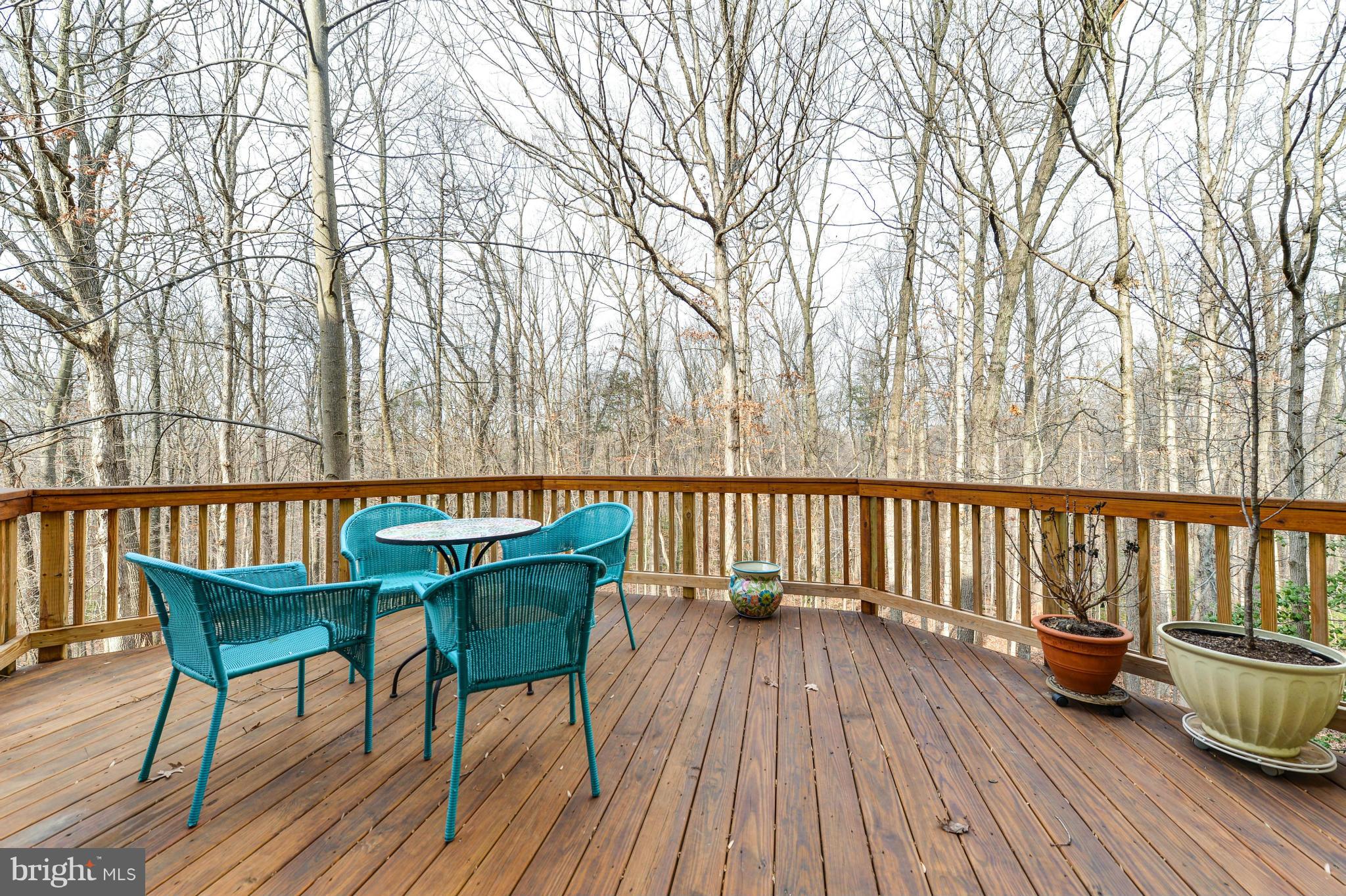 ISLAND CREEK - Residential