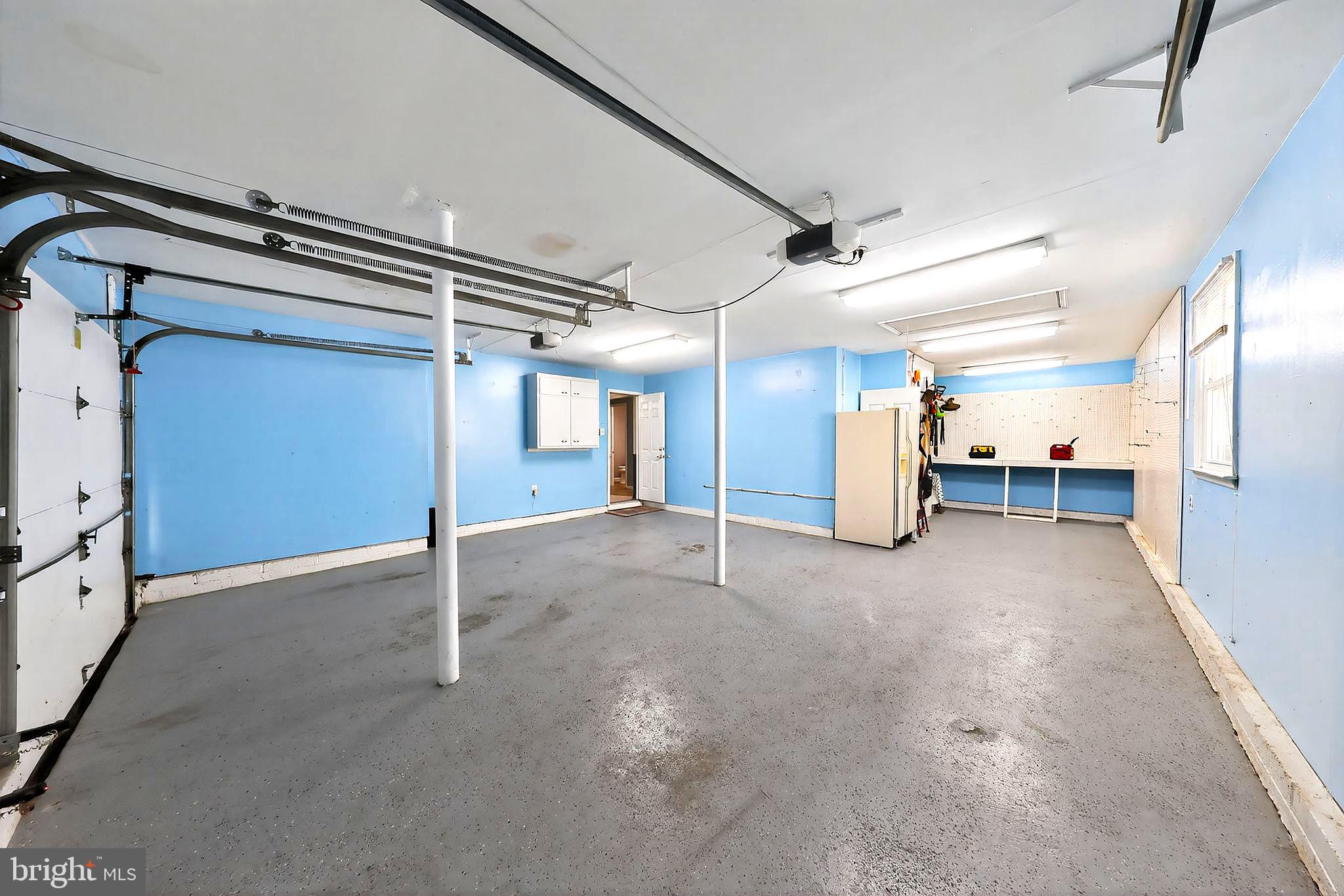 EAGLE GLEN - Residential