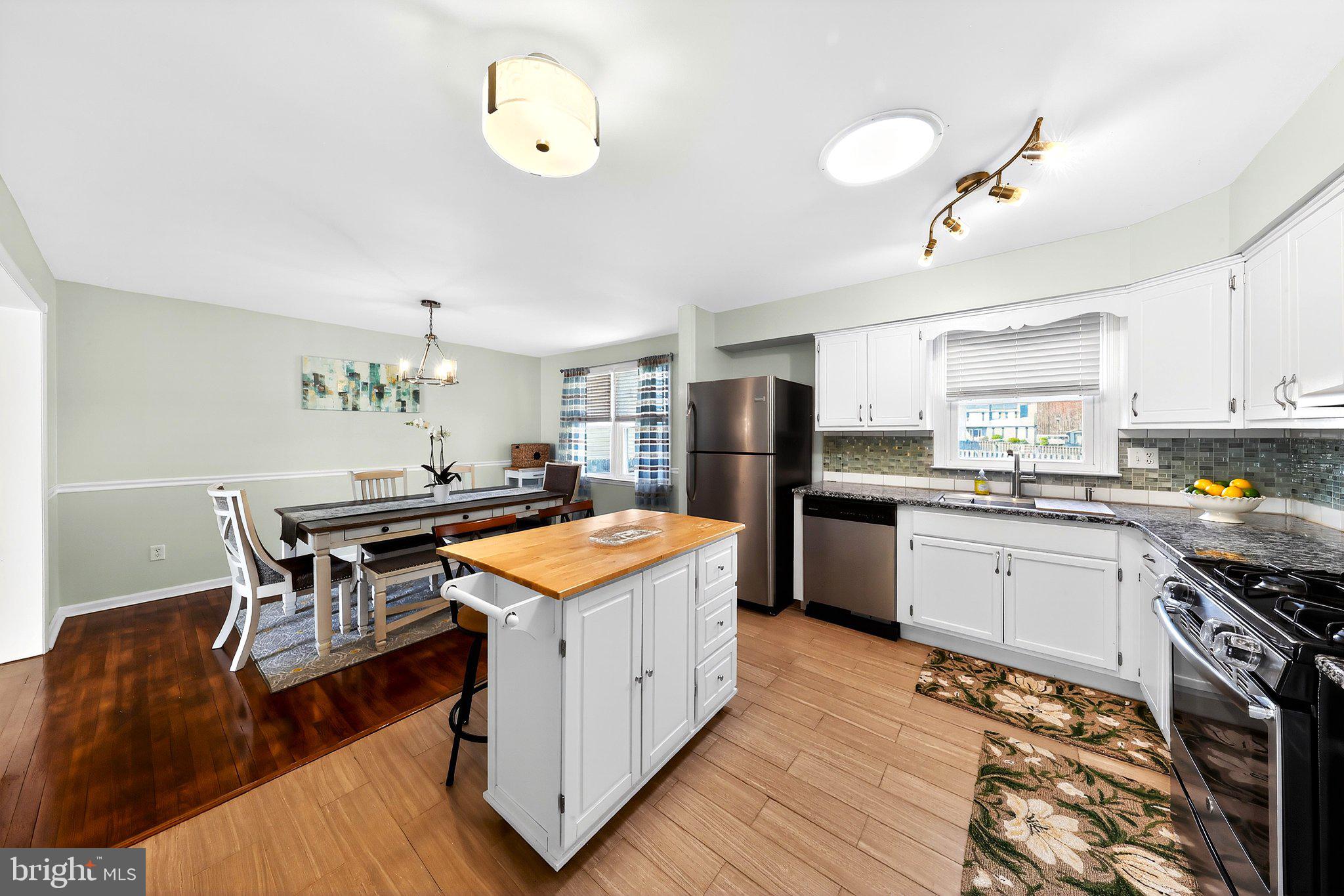 EAGLE GLEN - Residential