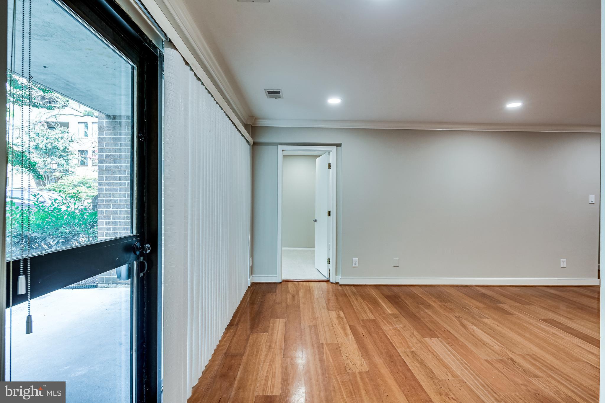 GEORGETOWN VILLAGE - Residential