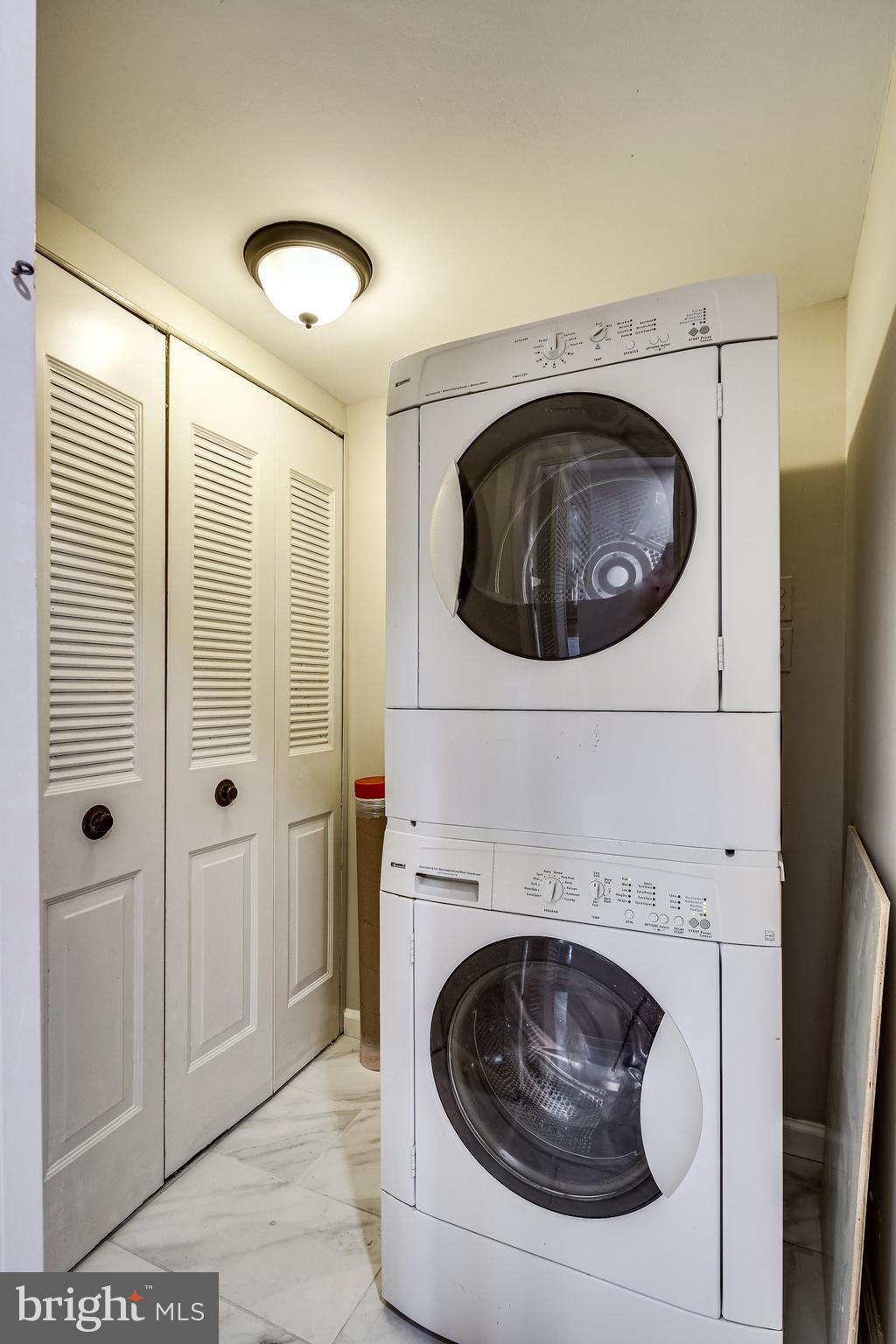 GEORGETOWN VILLAGE - Residential