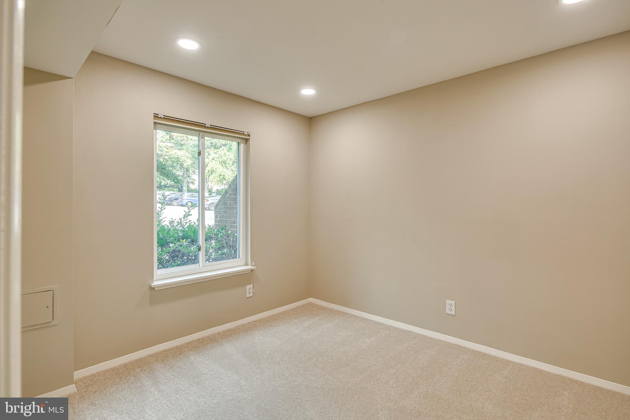 GEORGETOWN VILLAGE - Residential