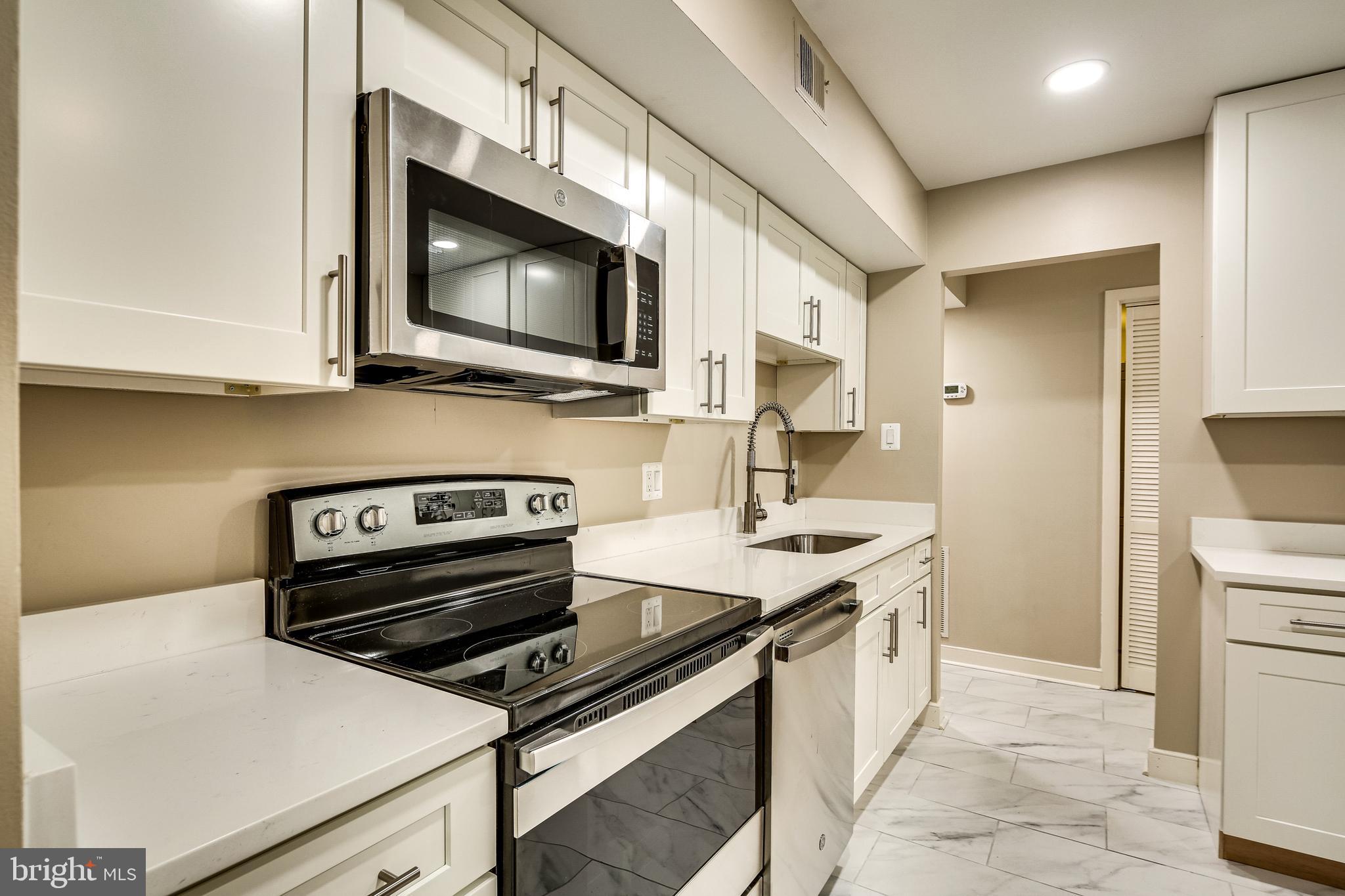 GEORGETOWN VILLAGE - Residential