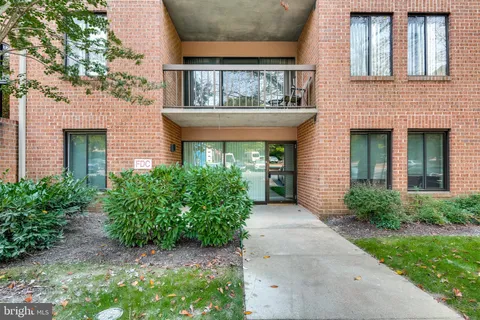 11405 Commonwealth Drive Unit 4, Rockville, MD 20852 - MLS#: MDMC2173710