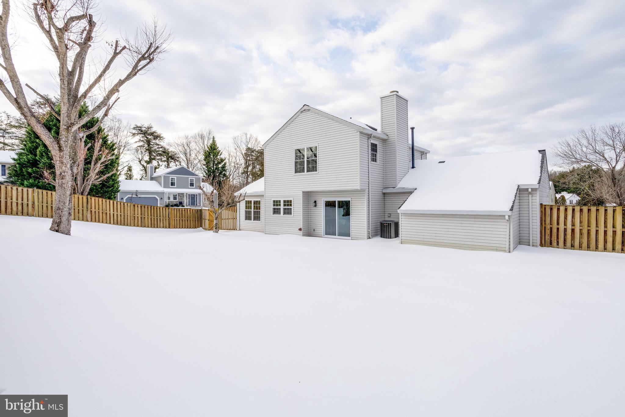 PEPPER TREE - Residential