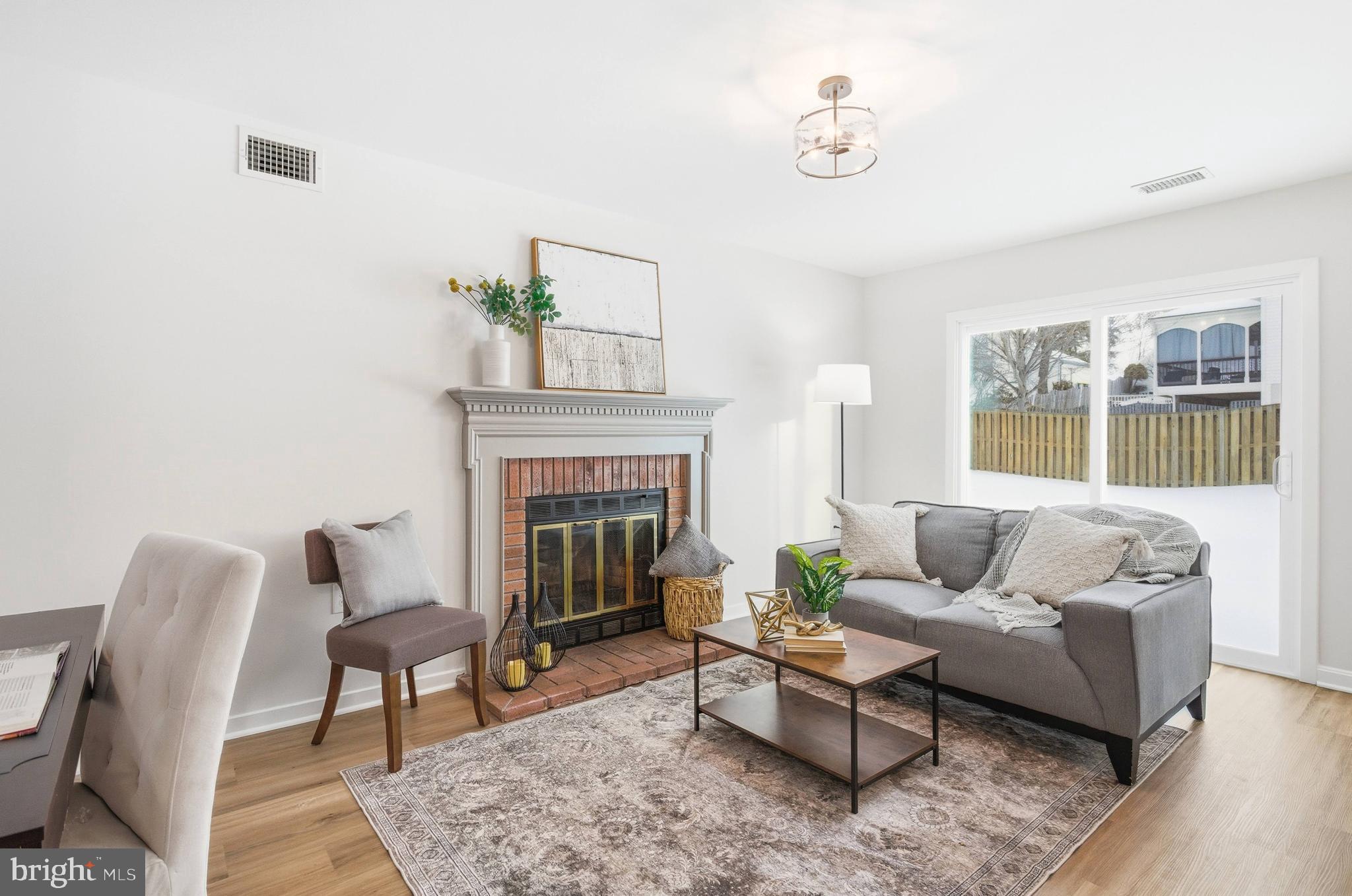 PEPPER TREE - Residential