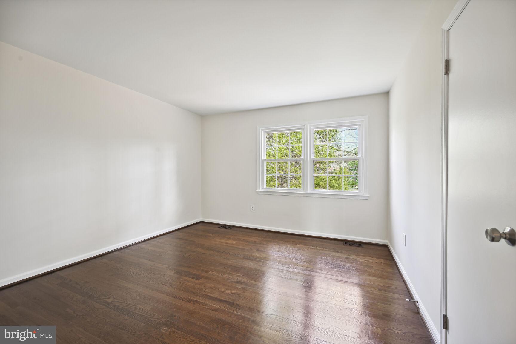 EAST GATE OF POTOMAC - Residential