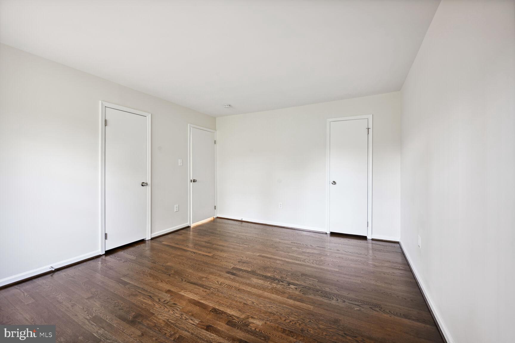 EAST GATE OF POTOMAC - Residential