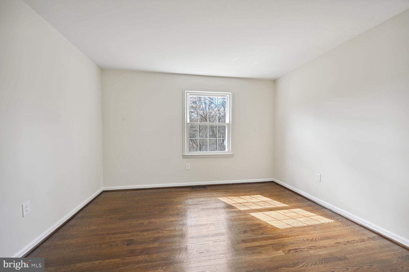 EAST GATE OF POTOMAC - Residential