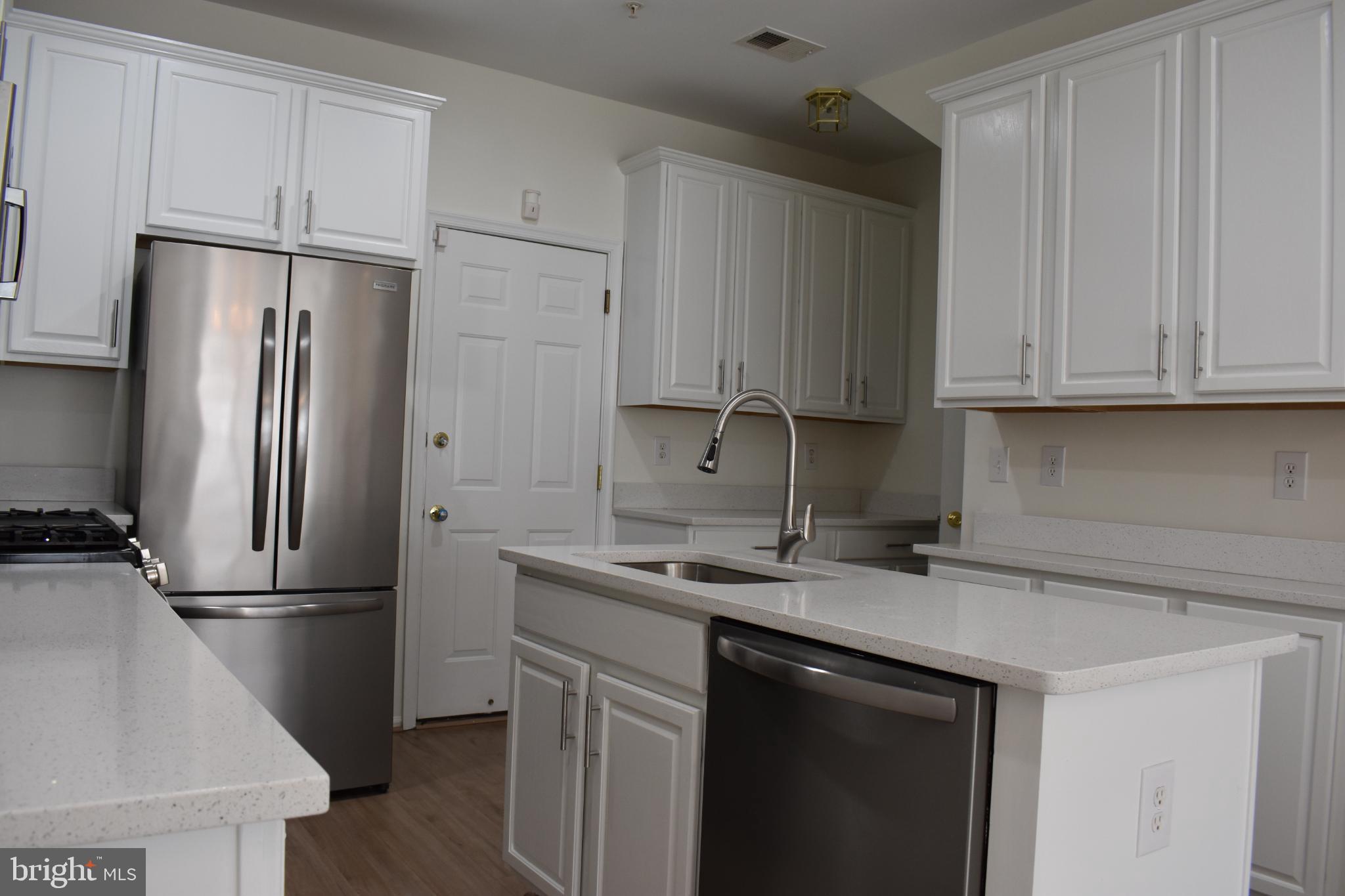 THE TOWNES CONDOMINIUM - Residential