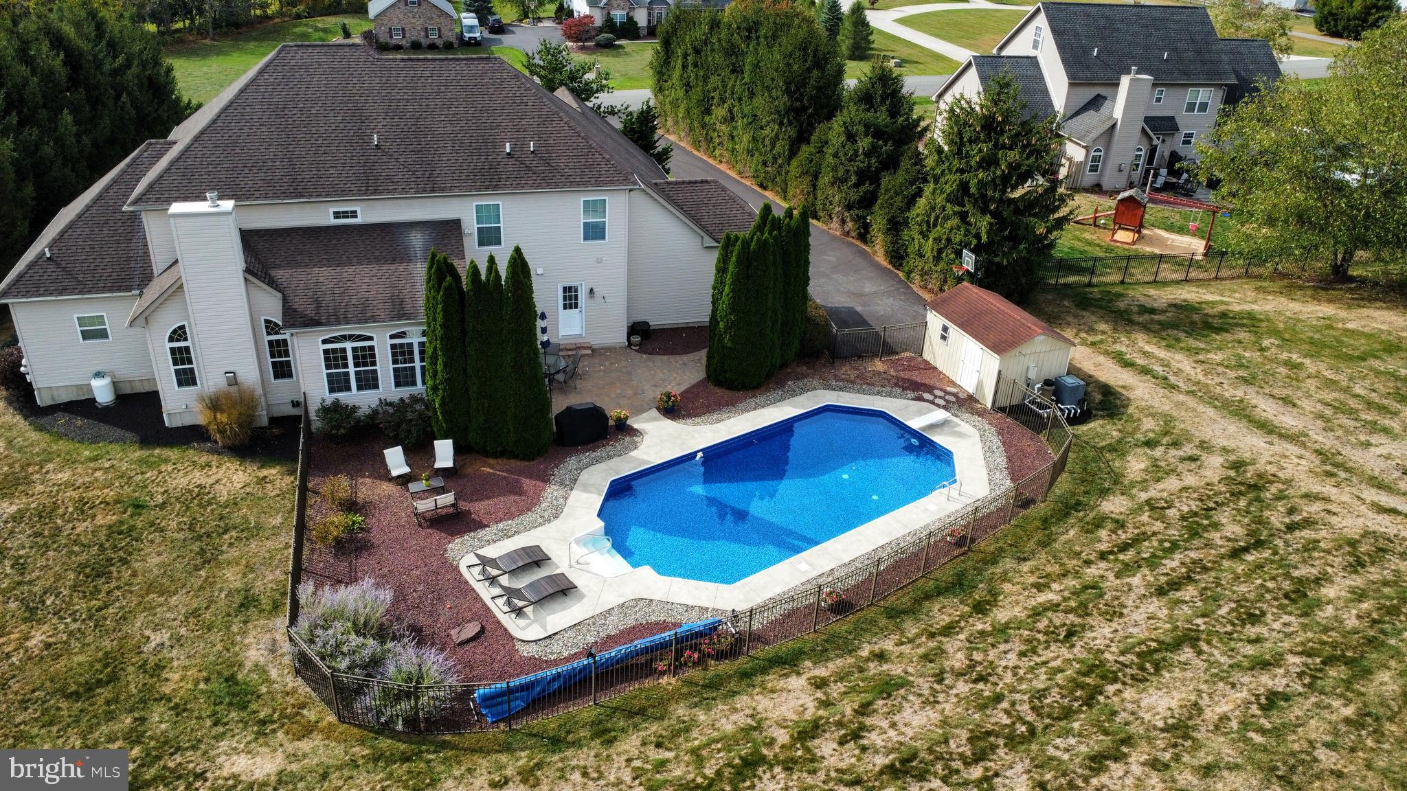 FOX RIDGE FARMS - Residential