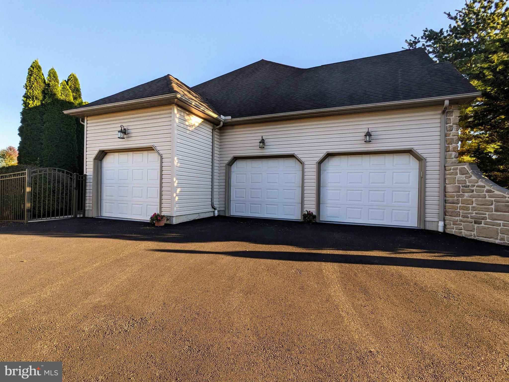 FOX RIDGE FARMS - Residential