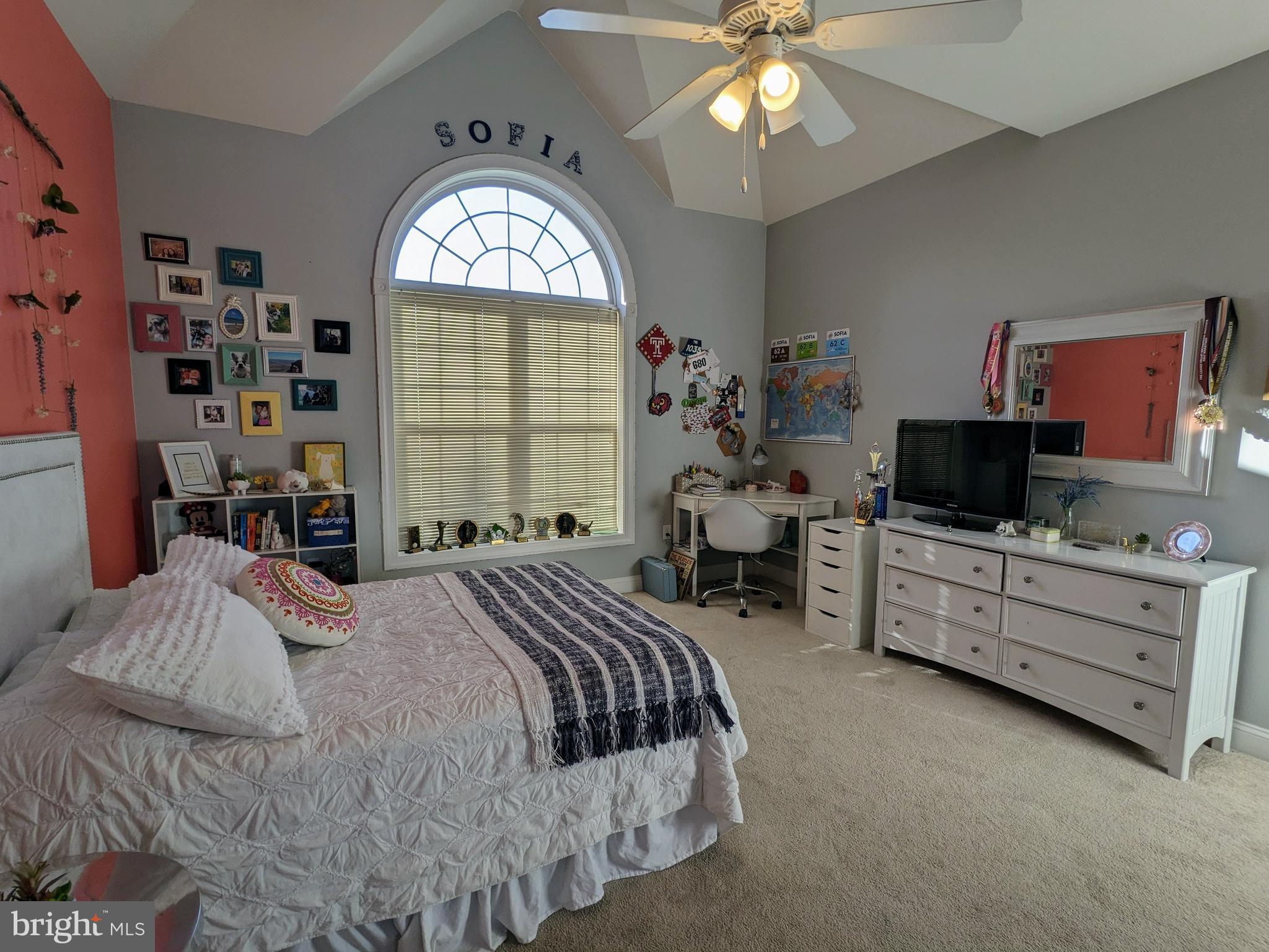 FOX RIDGE FARMS - Residential