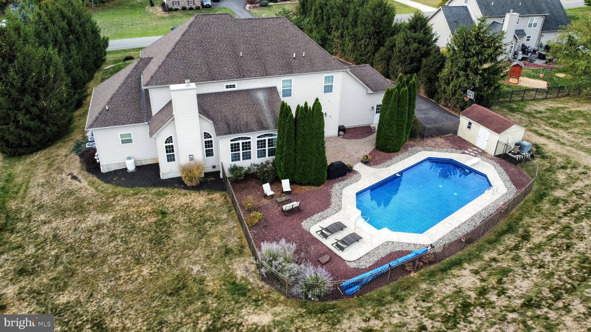 FOX RIDGE FARMS - Residential