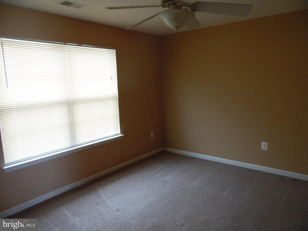 GREENHAVEN RUN - Residential Lease