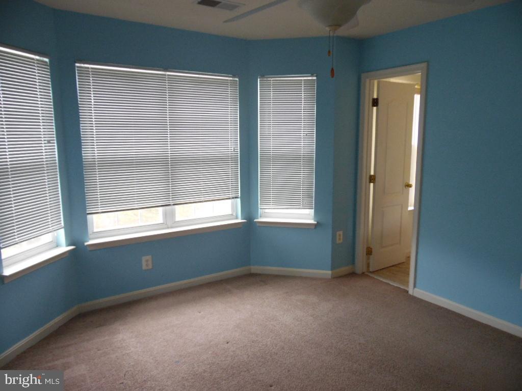 GREENHAVEN RUN - Residential Lease