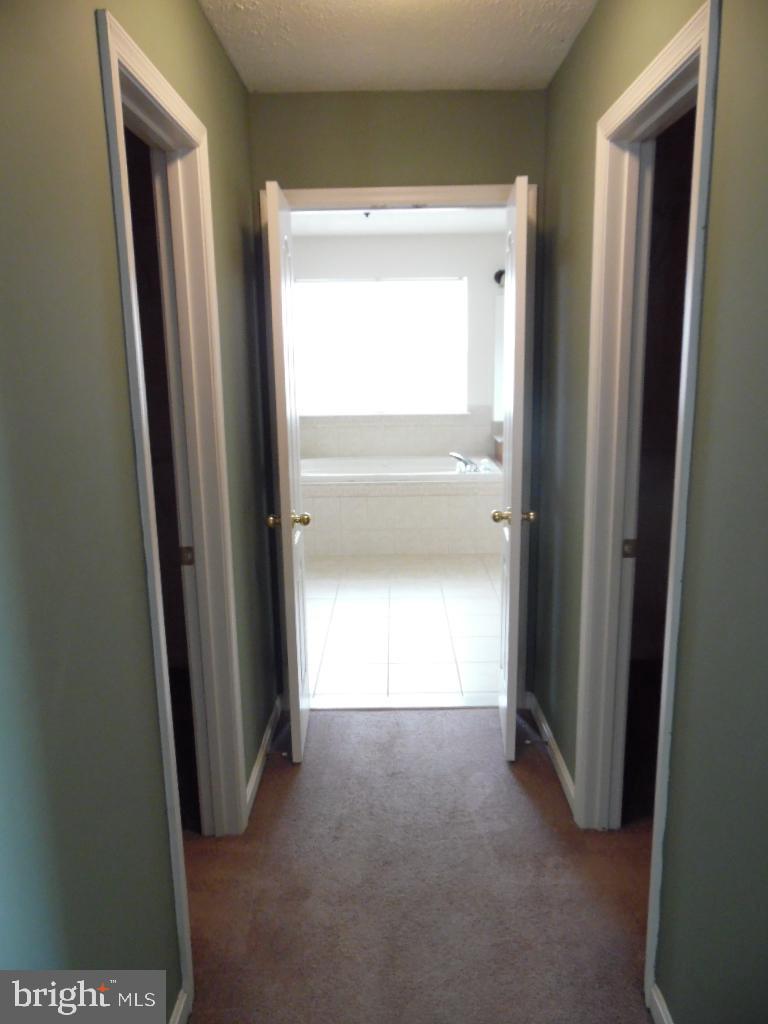 GREENHAVEN RUN - Residential Lease