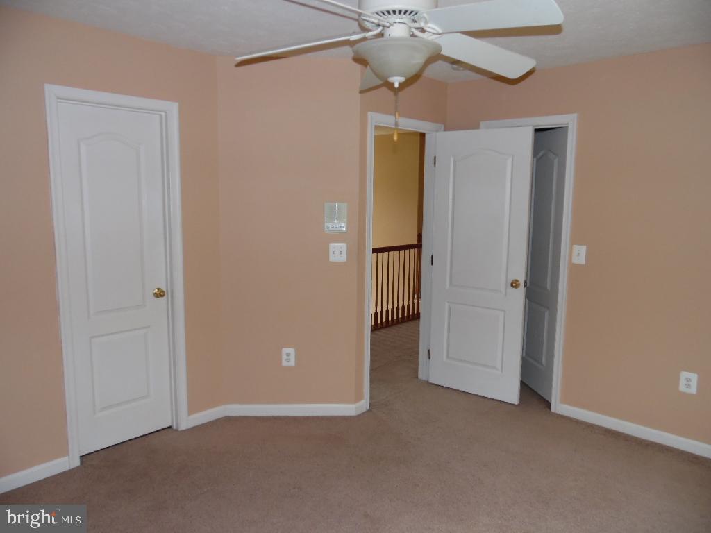 GREENHAVEN RUN - Residential Lease