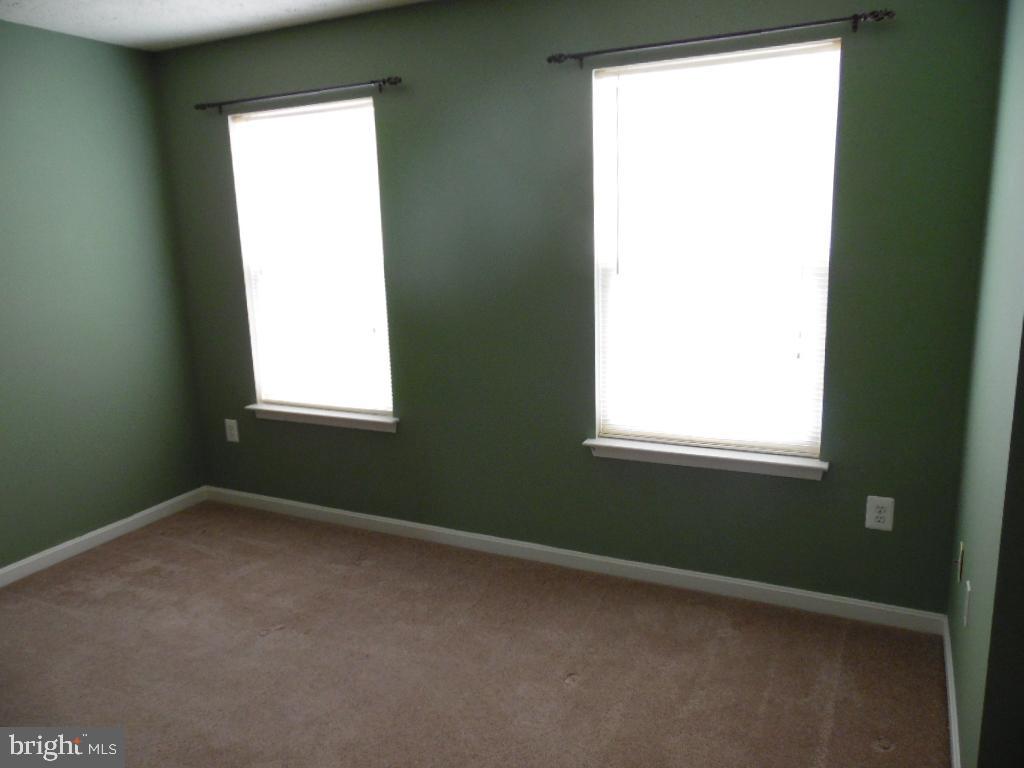 GREENHAVEN RUN - Residential Lease