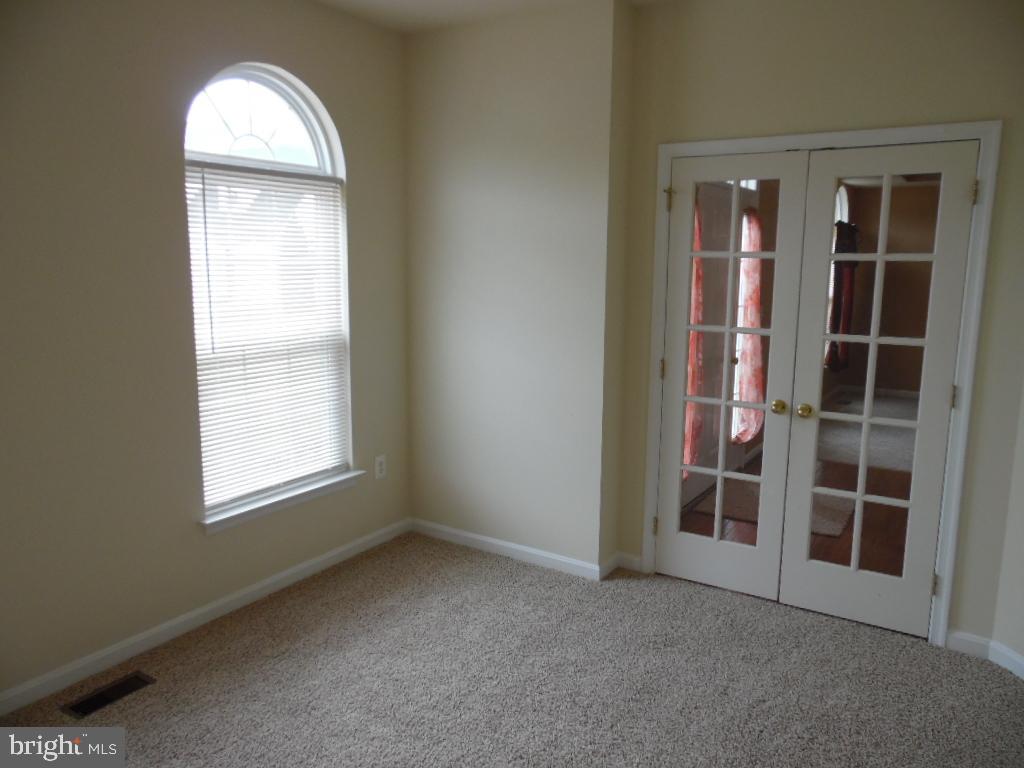 GREENHAVEN RUN - Residential Lease