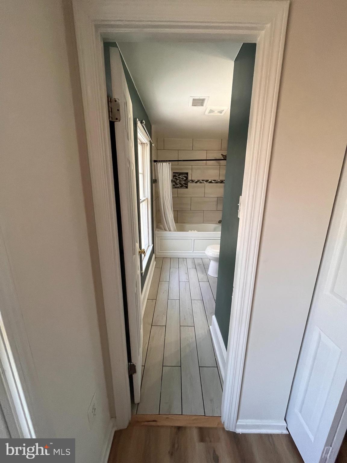 SMALLWOOD EST SUB - Residential Lease