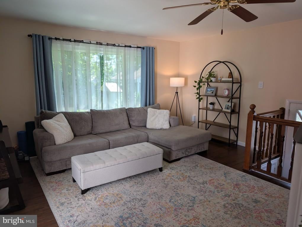 8 CONARD AVENUE MAIN LEVEL UNIT