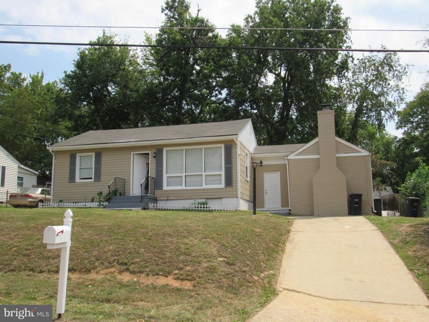 This beautifully renovated home is located just minutes from 495 highway and The National Harbor. one-level single-family home is ready for it's new owner! 5 bedrooms 2 baths.