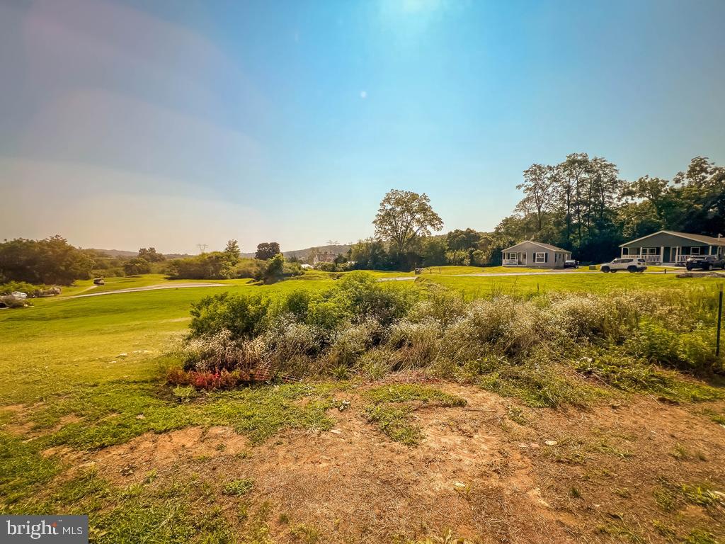 LINDALE VILLAGE - Residential