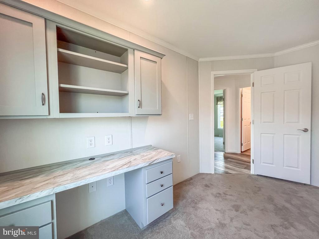 LINDALE VILLAGE - Residential