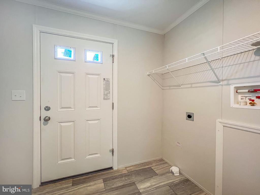 LINDALE VILLAGE - Residential