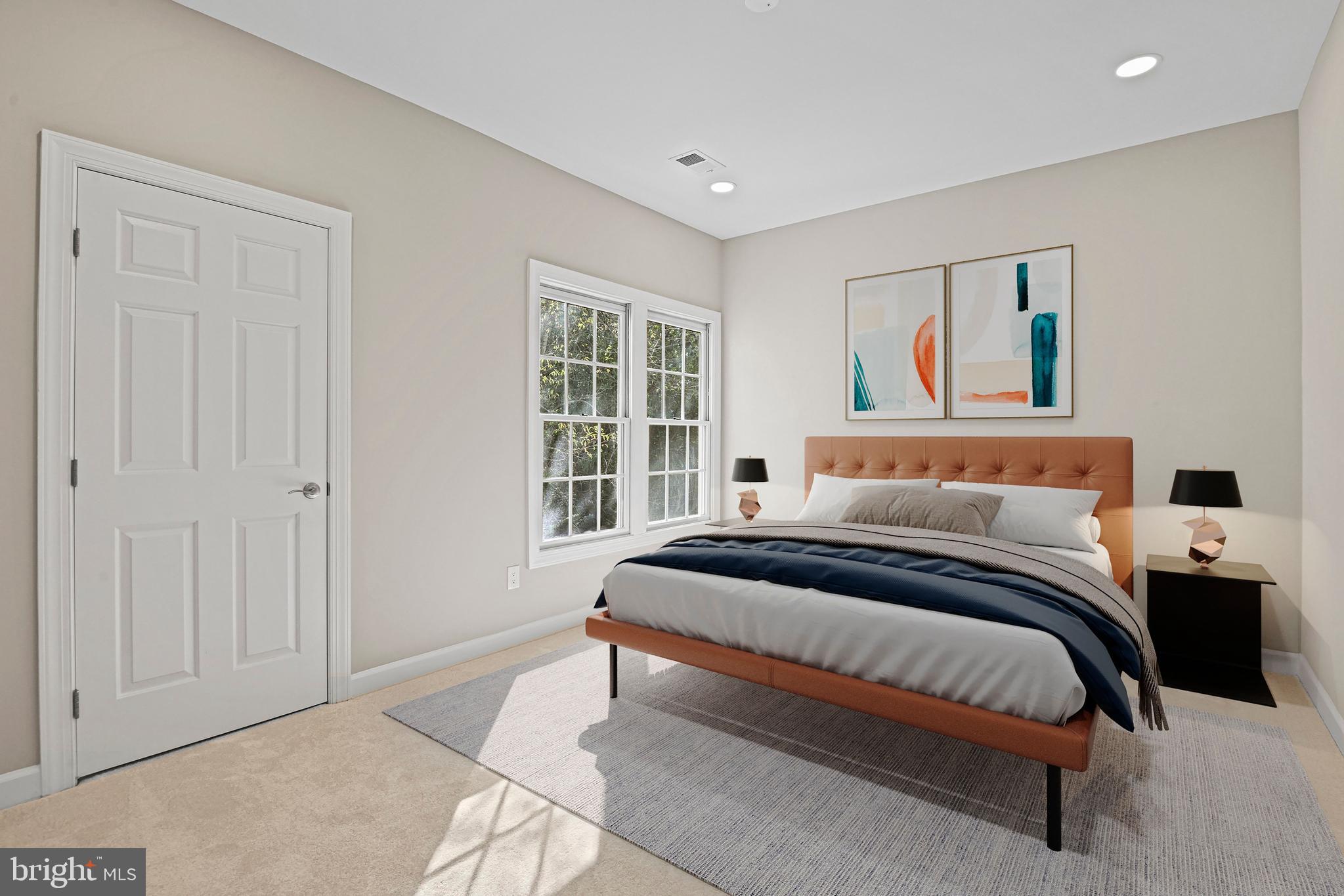 COURTHOUSE COMMONS - Residential