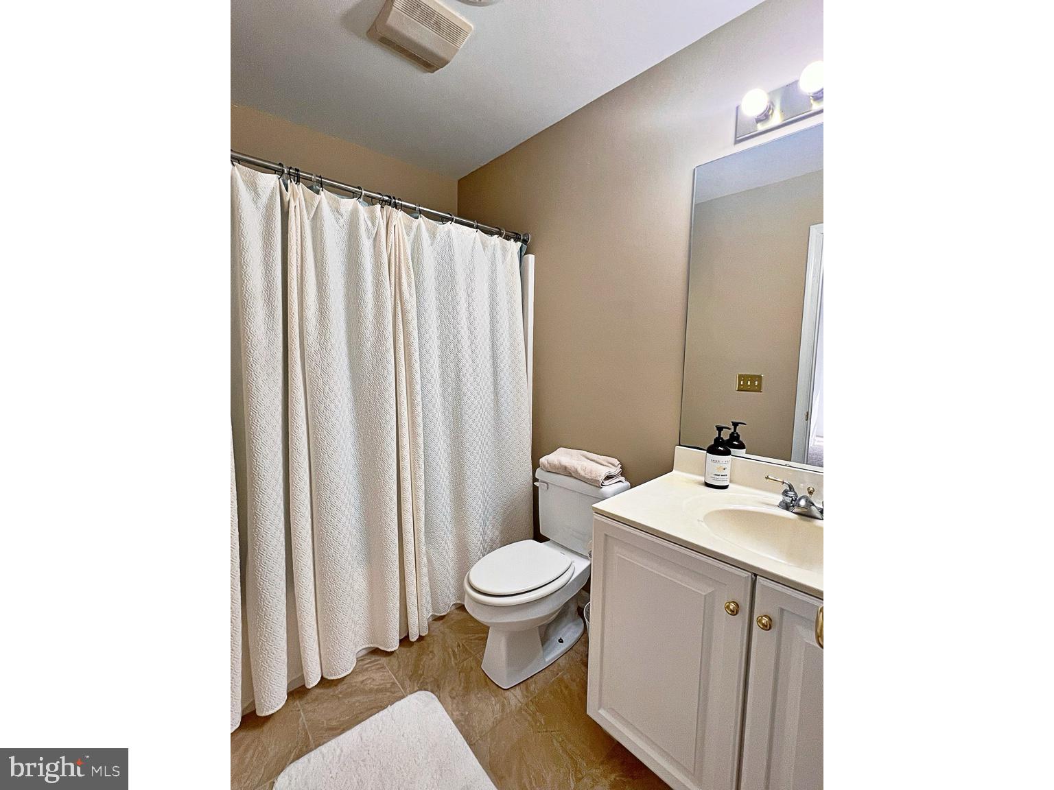 NORMANSMEADE - Residential