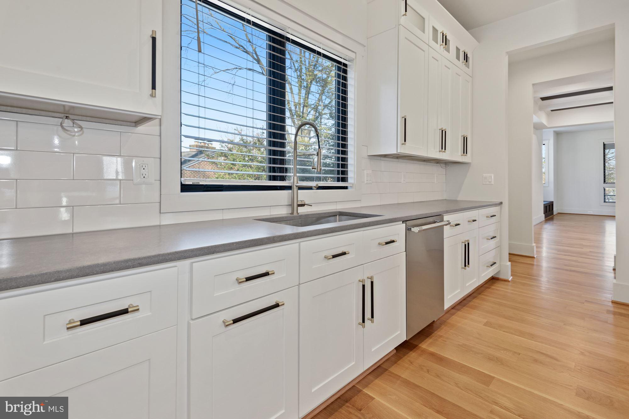 GOLF CLUB MANOR - Residential