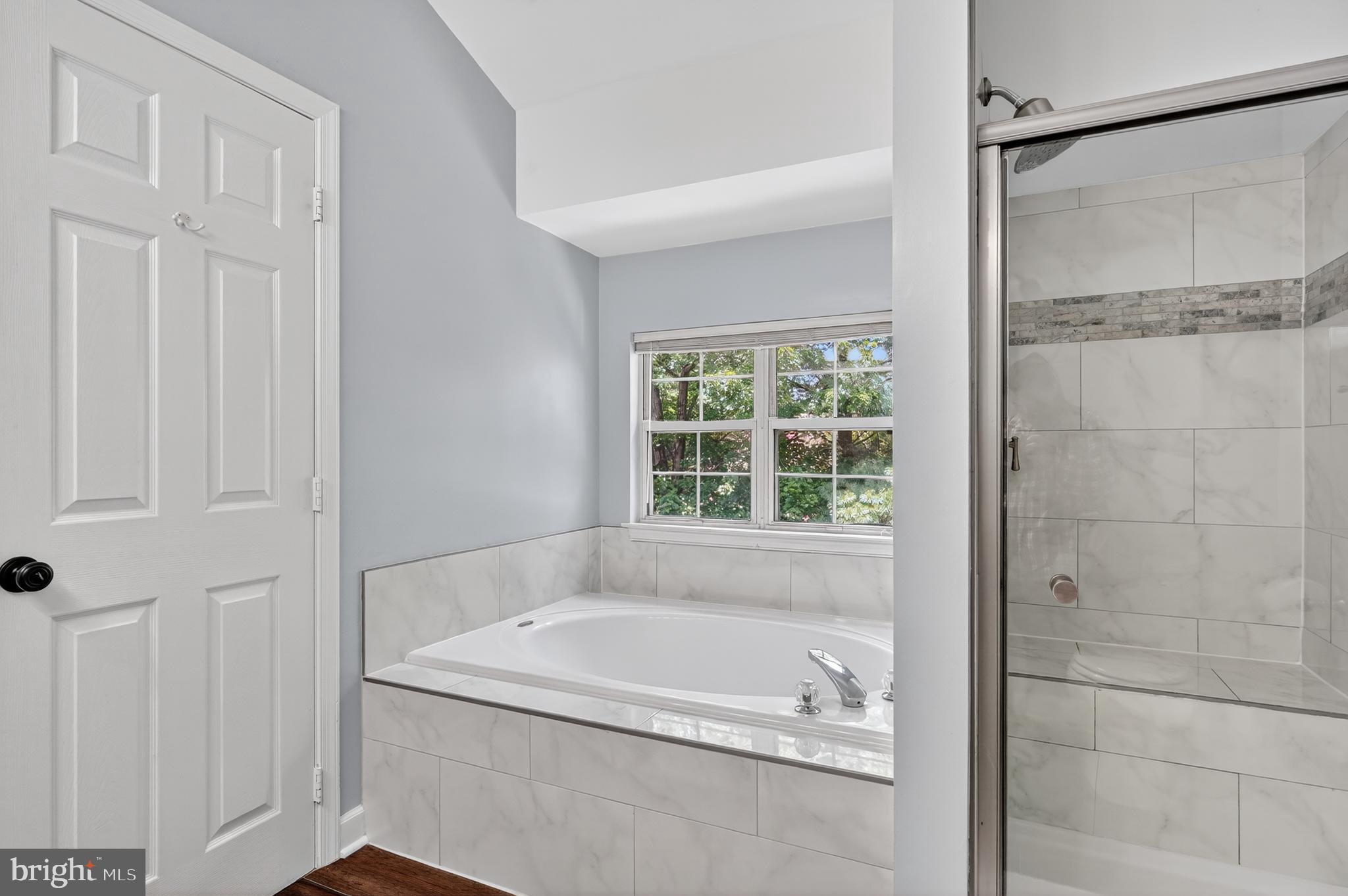 TURNBERRY MEWS - Residential