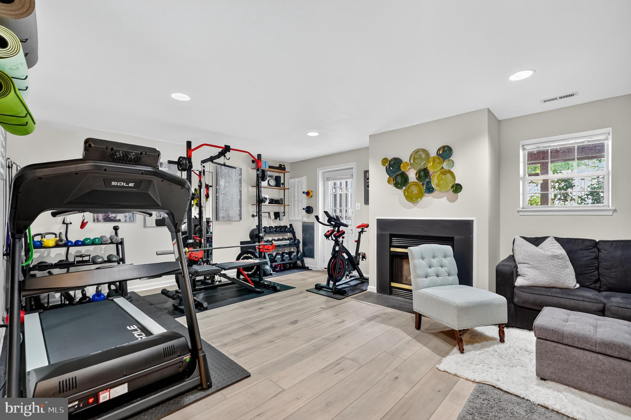 TURNBERRY MEWS - Residential