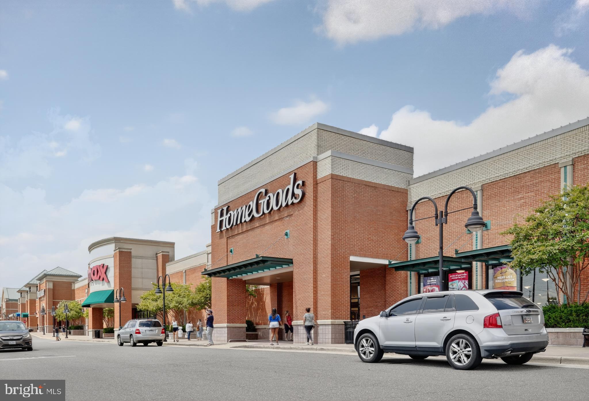 TURNBERRY MEWS - Residential