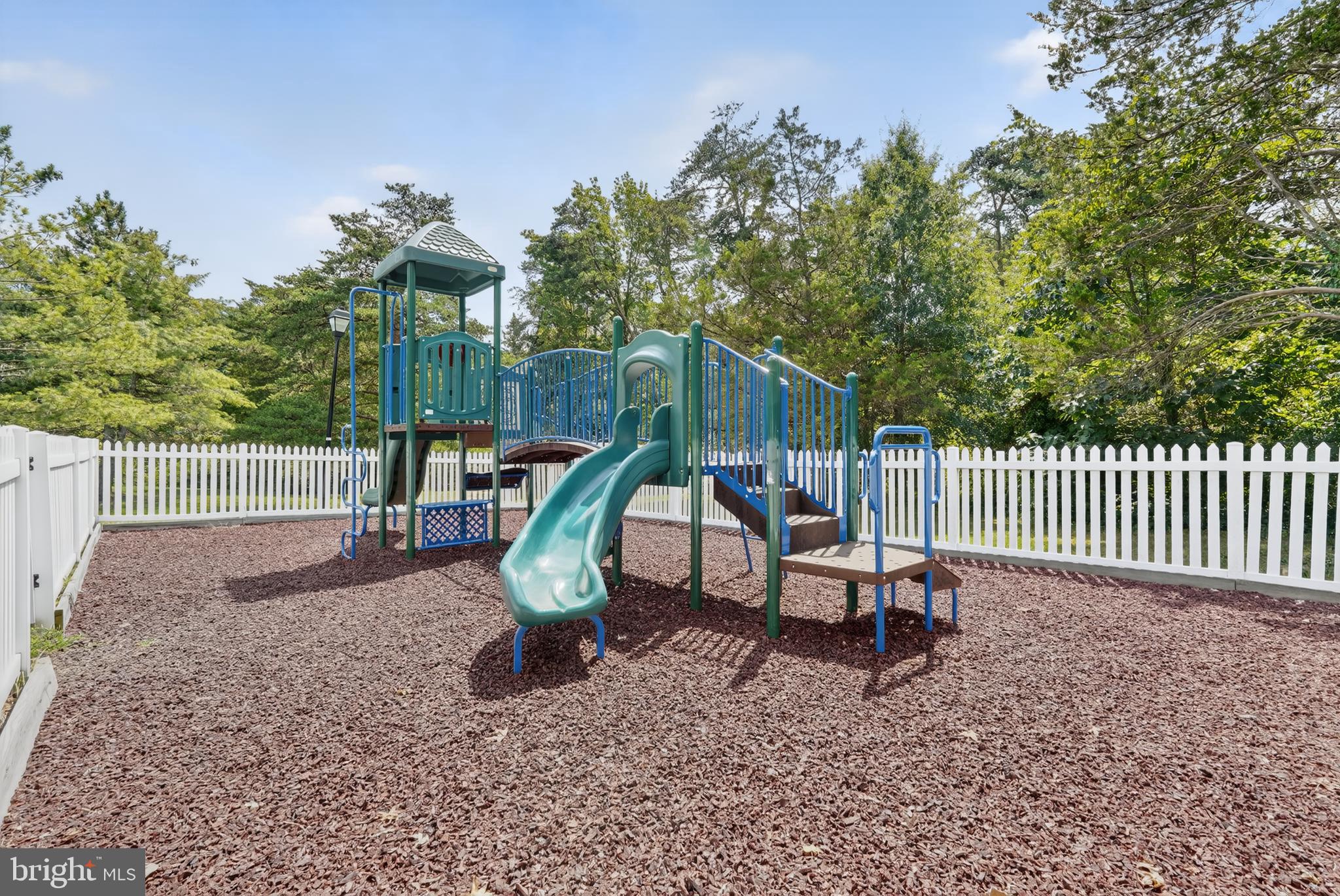 TURNBERRY MEWS - Residential