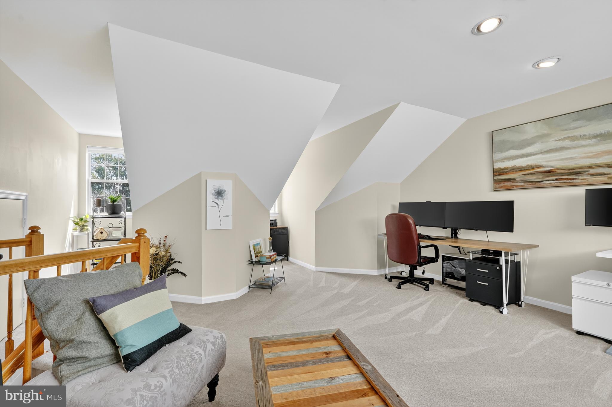 TURNBERRY MEWS - Residential