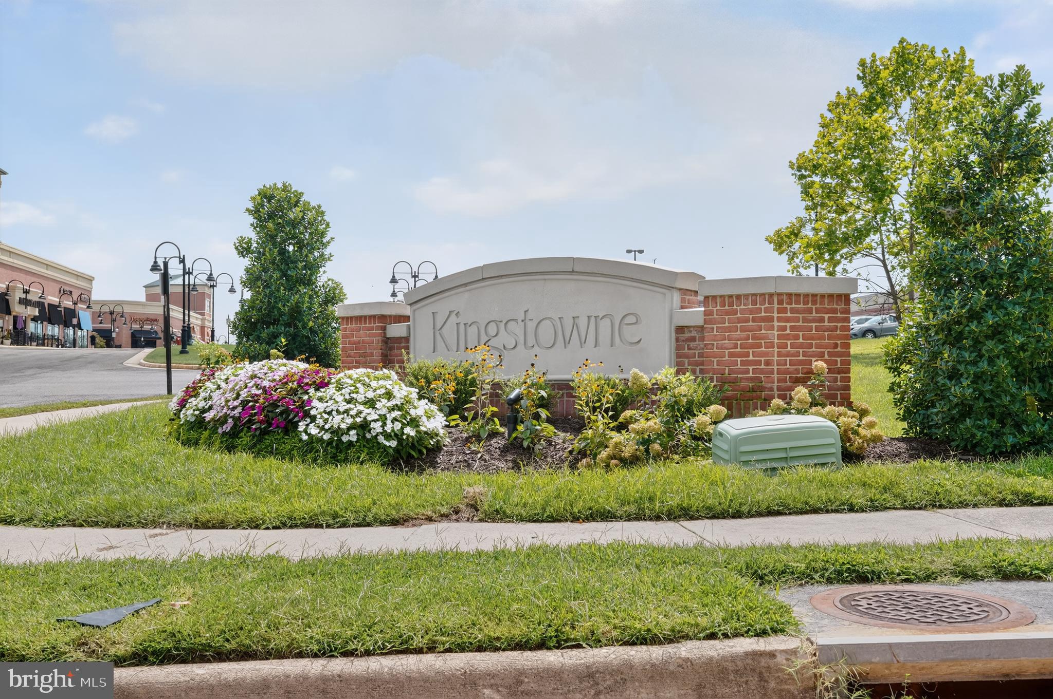 TURNBERRY MEWS - Residential