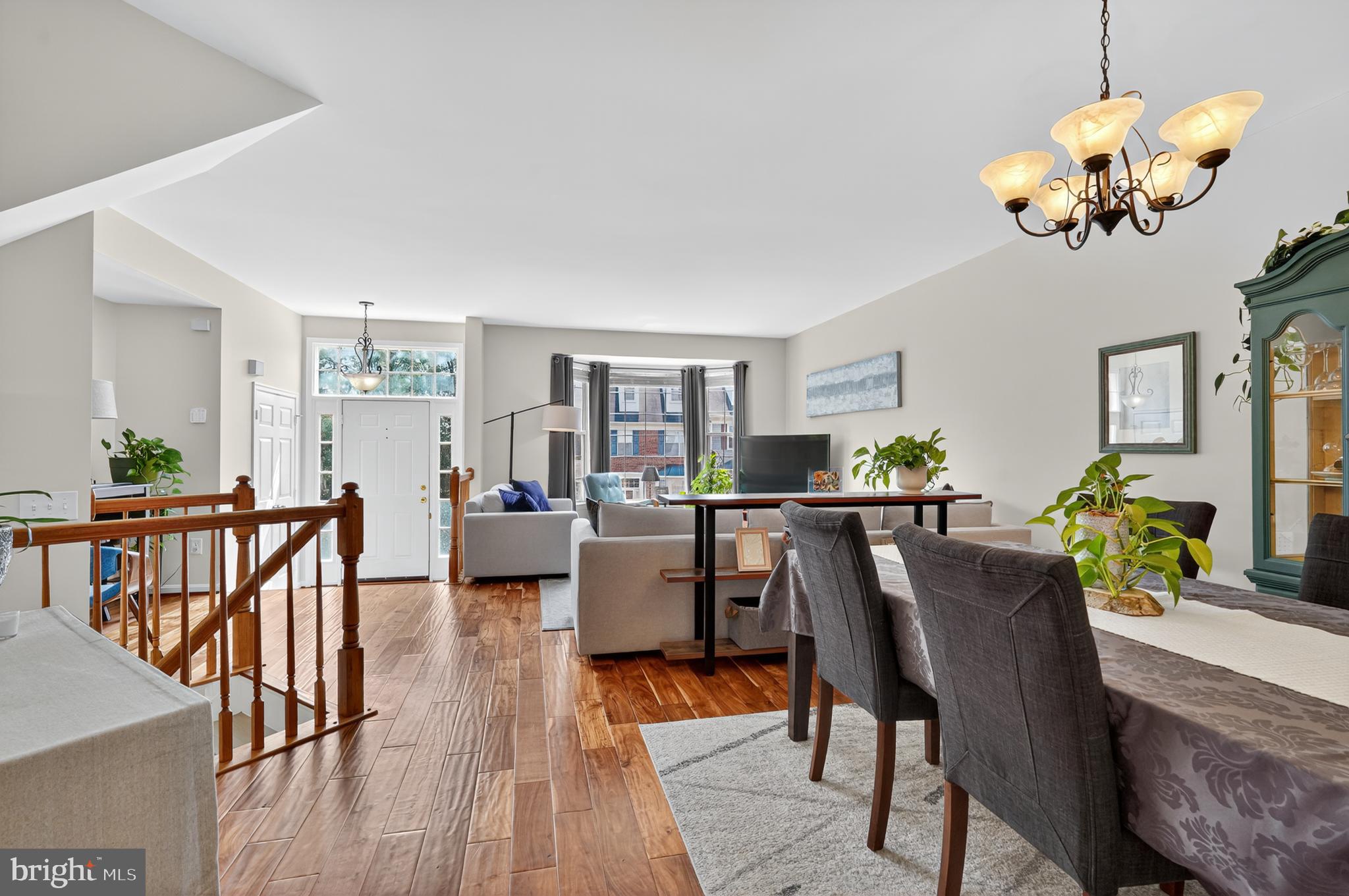 TURNBERRY MEWS - Residential