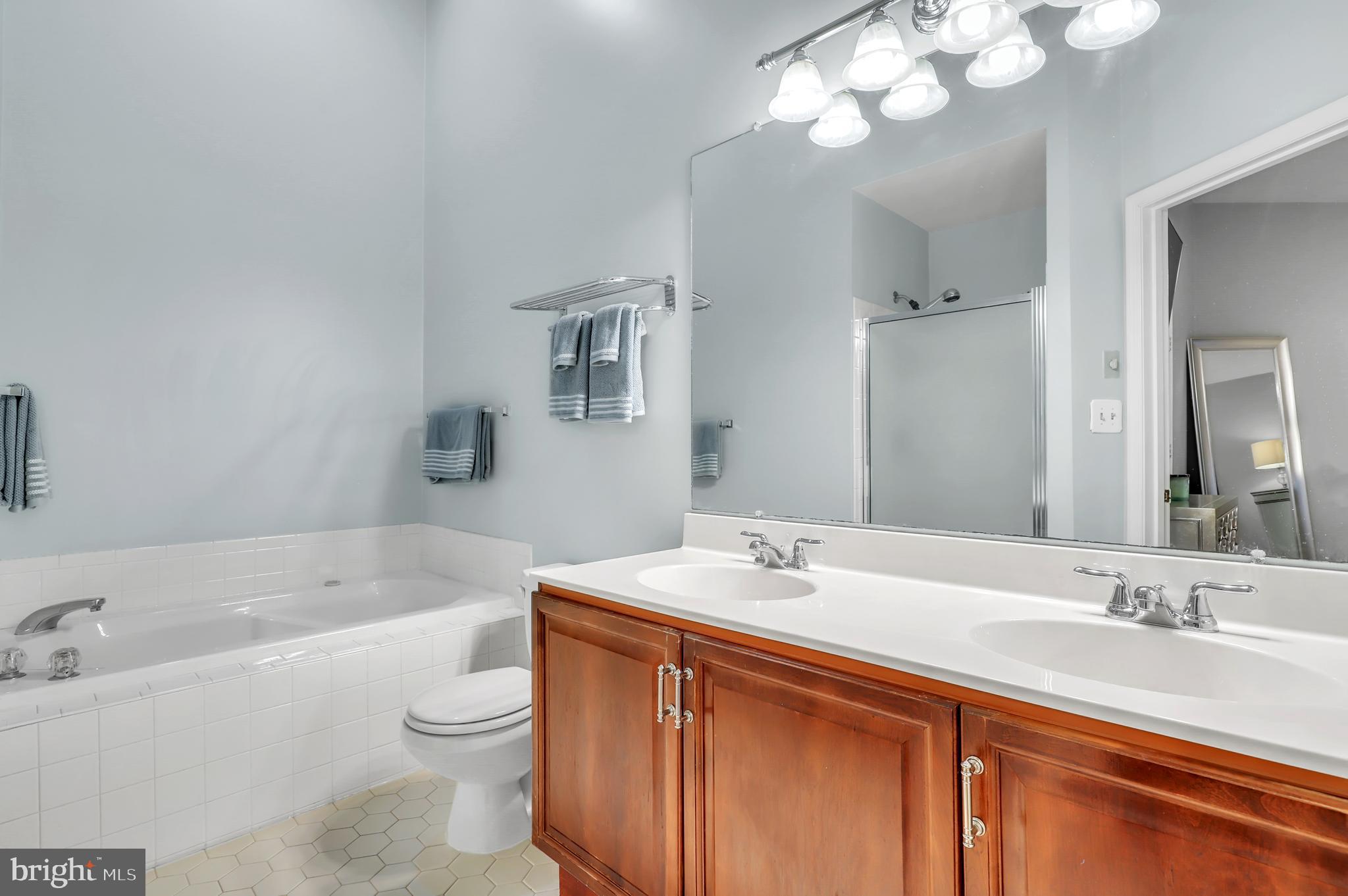 NORTH SHORE - Residential