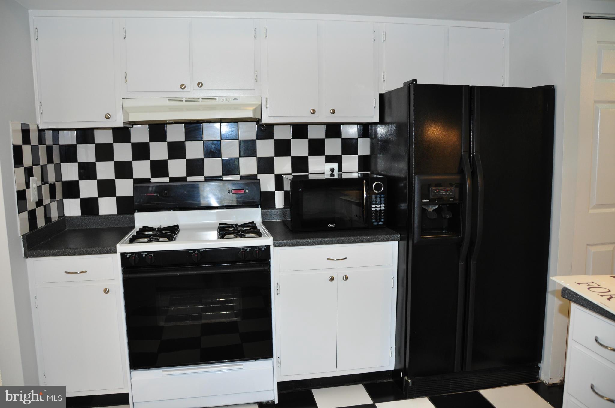 SOUTHGATE - Residential