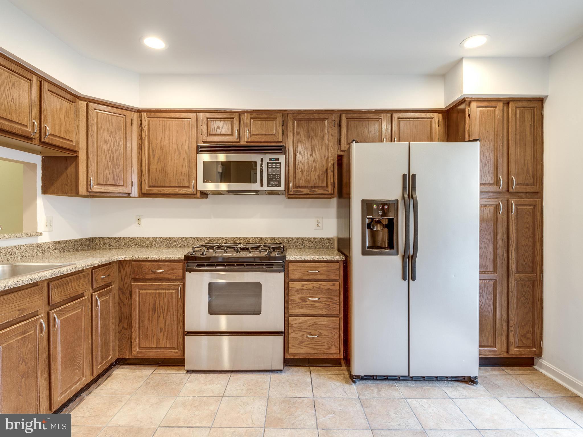 ASHBURN VILLAGE - Residential