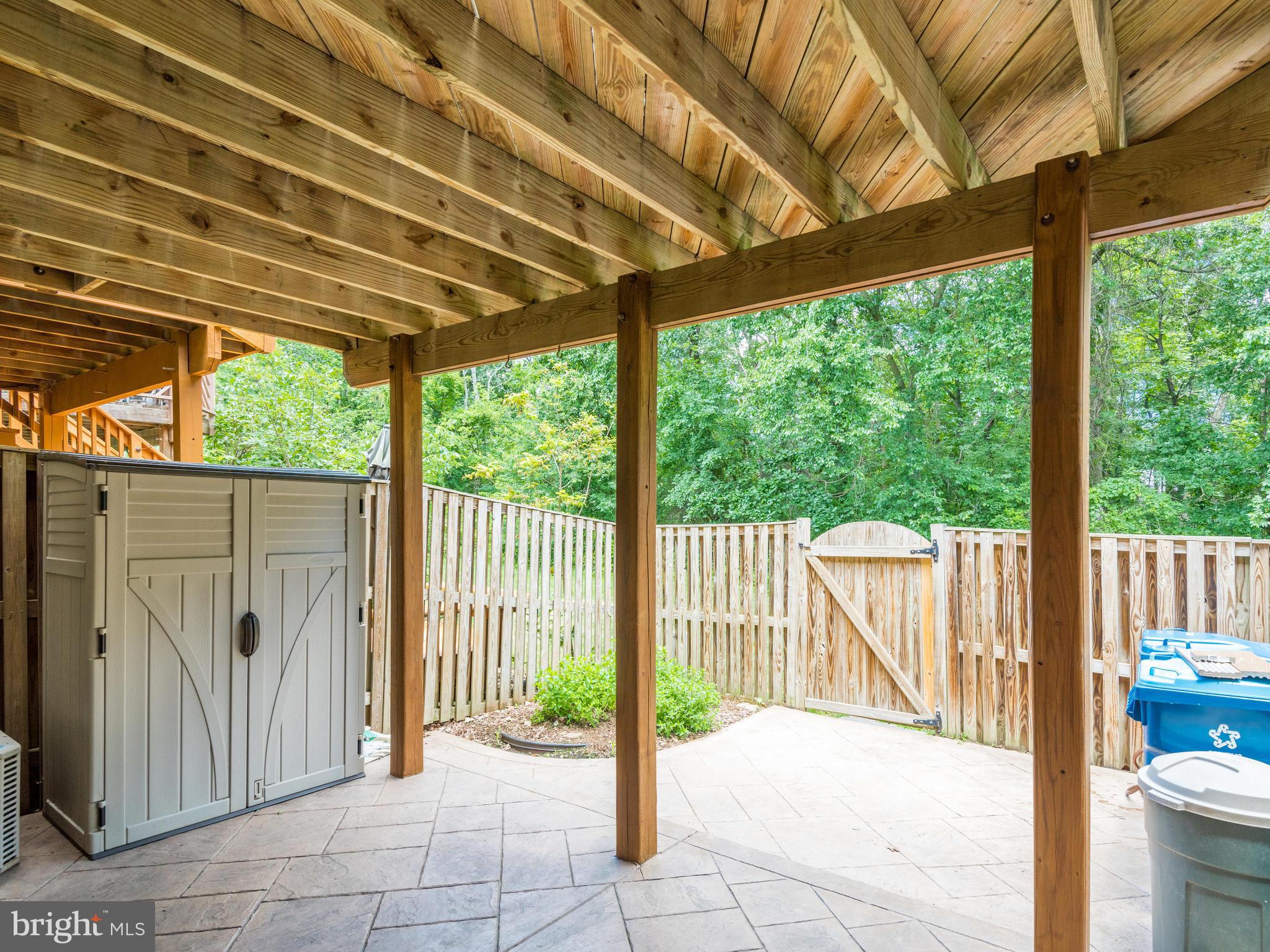 ASHBURN VILLAGE - Residential