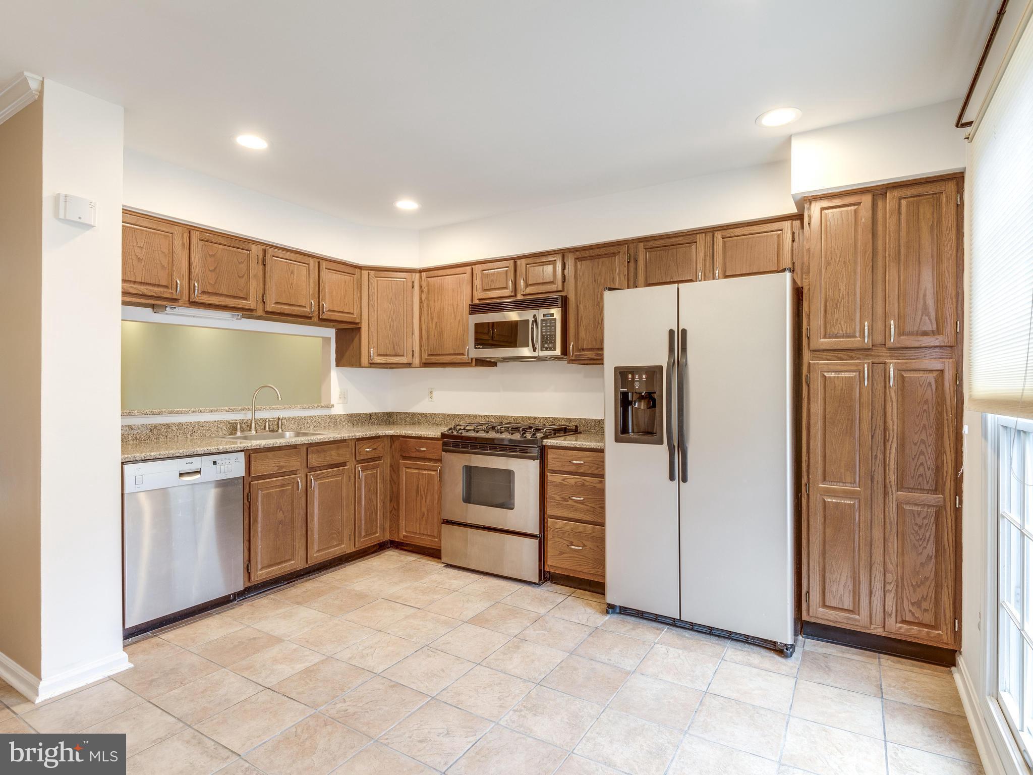 ASHBURN VILLAGE - Residential