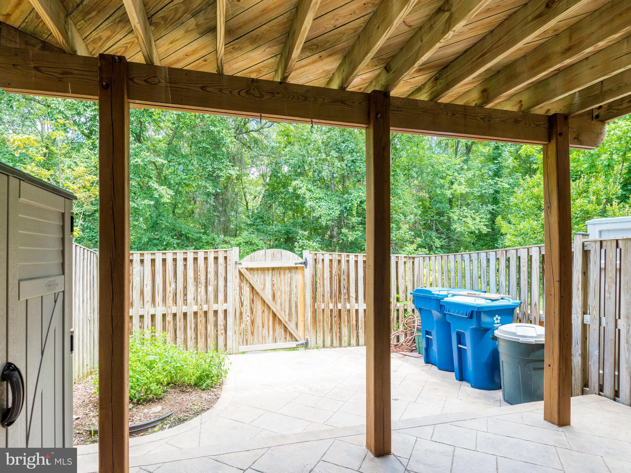 ASHBURN VILLAGE - Residential