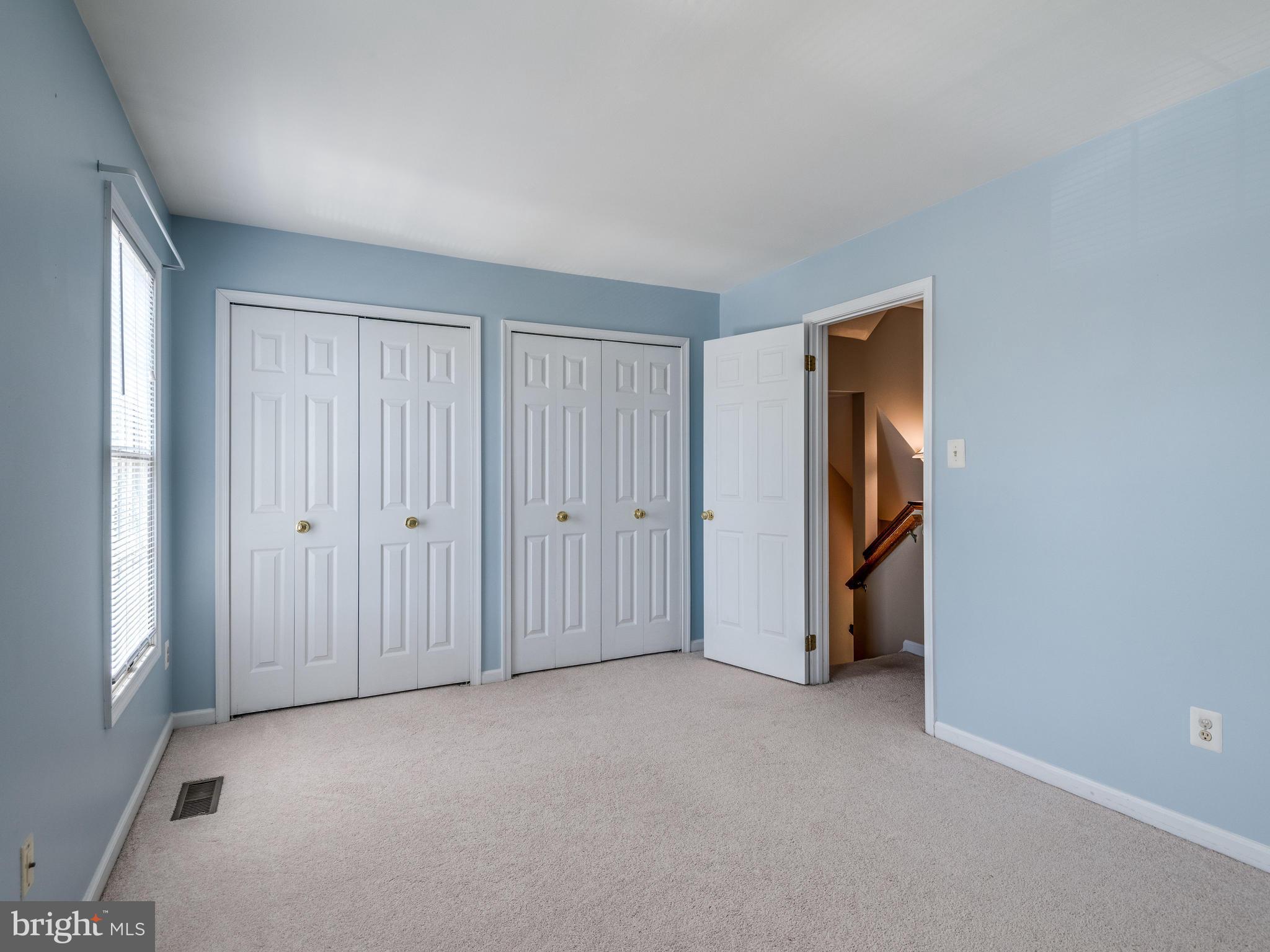 ASHBURN VILLAGE - Residential