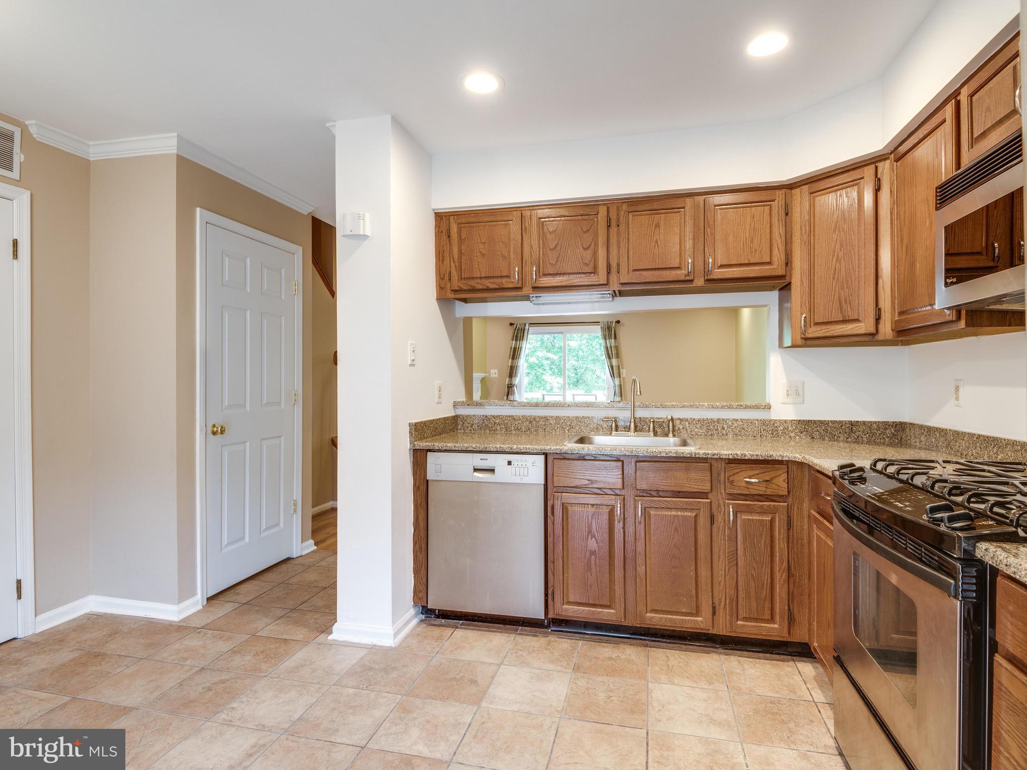 ASHBURN VILLAGE - Residential