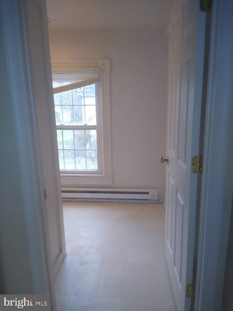 312/314 W CHESAPEAKE AVENUE